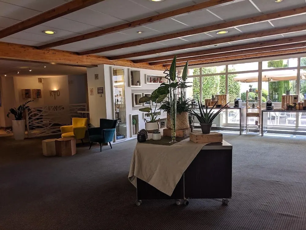 Mercure Aix En Provence Beaumanoir Aix-en-Provence France