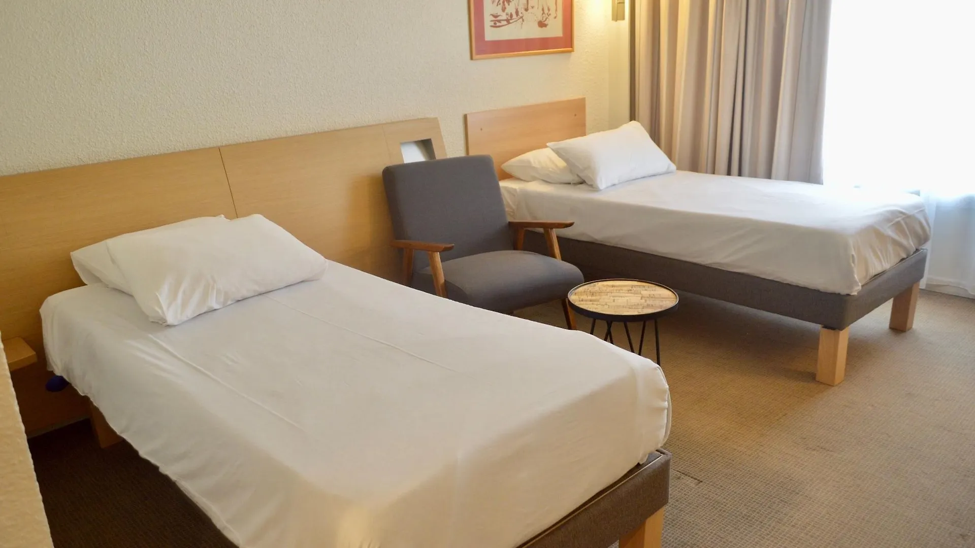 Mercure Aix En Provence Beaumanoir Aix-en-Provence Hotel
